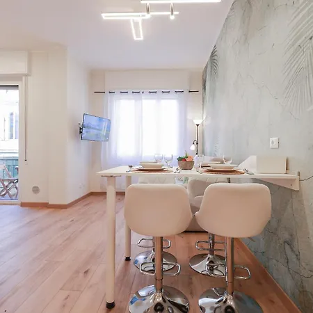 H11 Centodiciotto Centro - Санремо