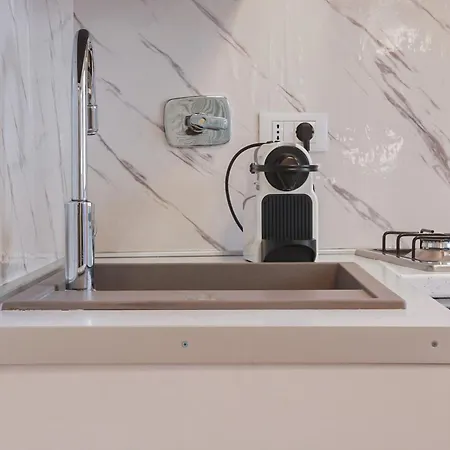 Апартаменты H11 Centodiciotto Centro - *